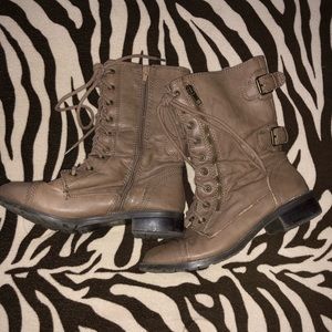Brown combat boots! Super cute!